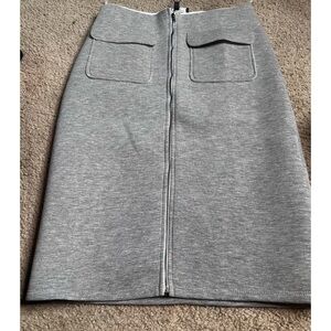 Romeo & Juliet Couture Gray Pencil Skirt Front Pockets Zipper FRONT NWT Medium